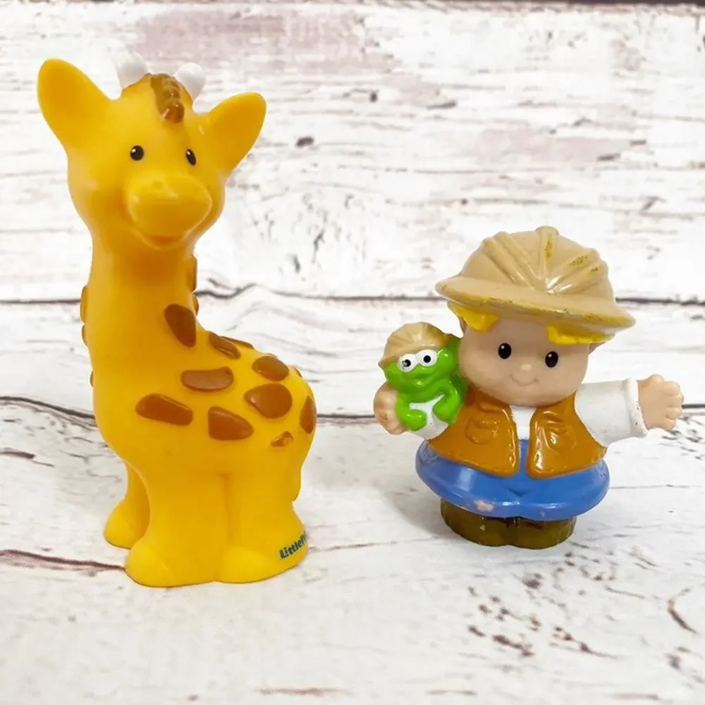 FISHER-PRICE LITTLE PEOPLE Safari Explorer Frog and Giraffe Figures Lot Zoo Toy